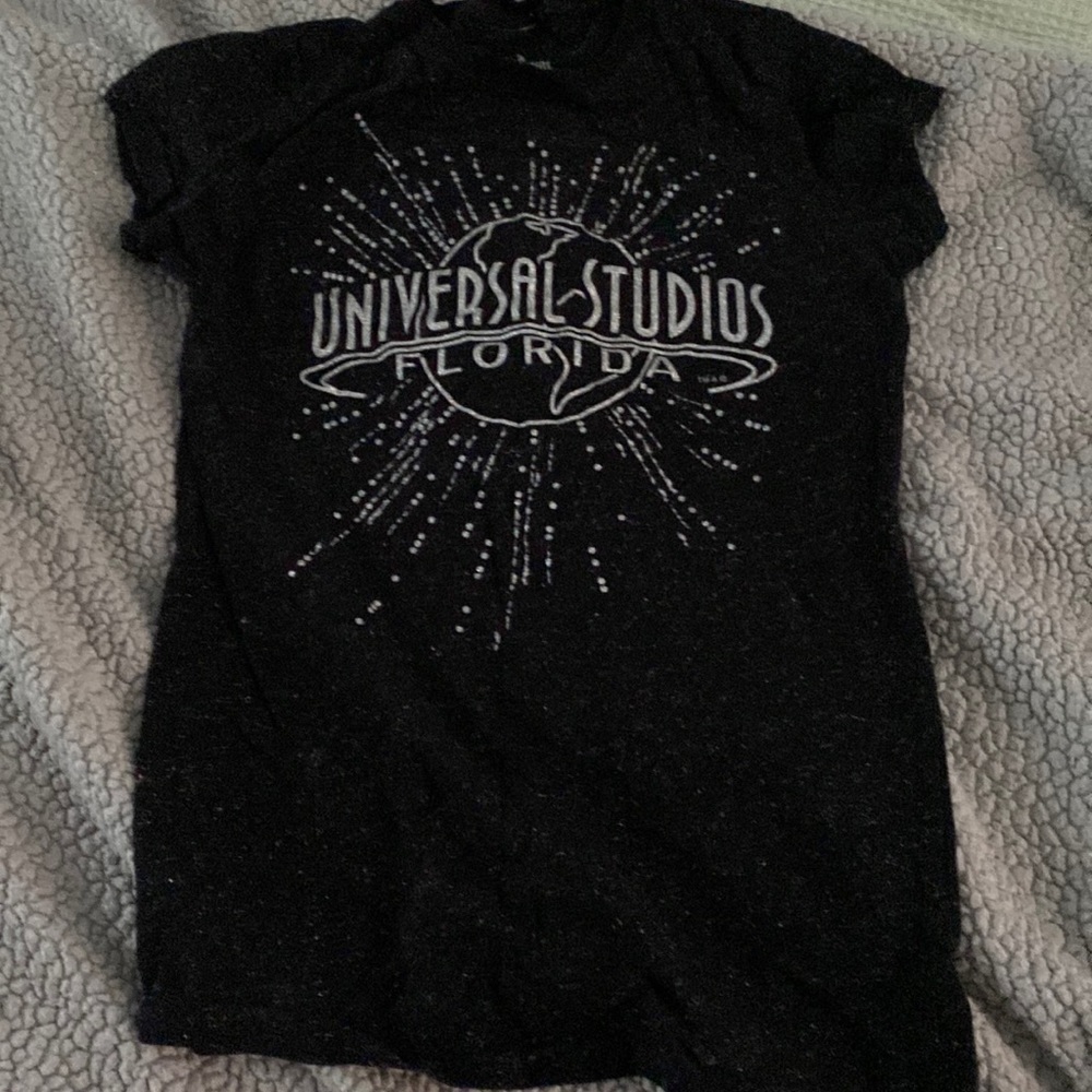 💰Girls t-shirt Universal Studios NWOT